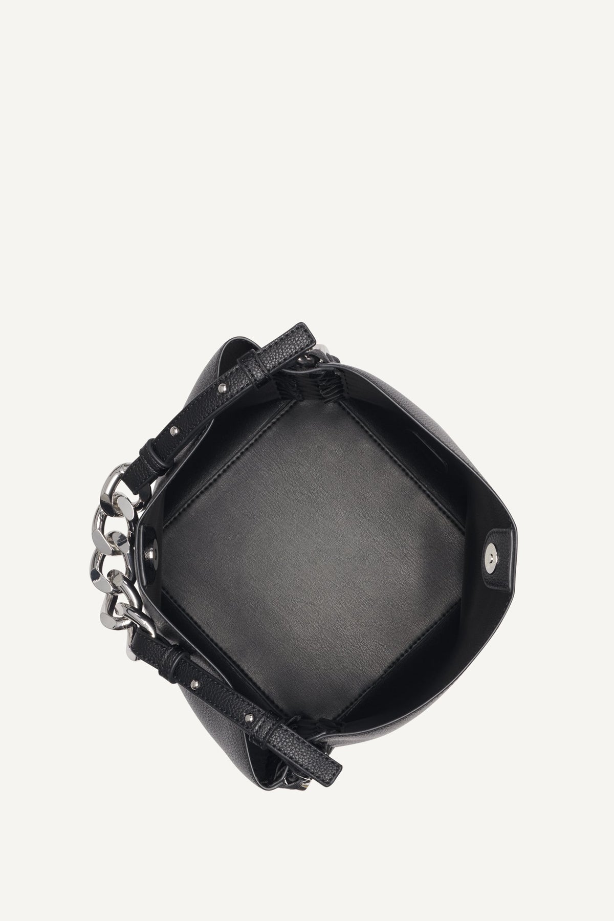 RIONA CHAIN BUCKET BAG
