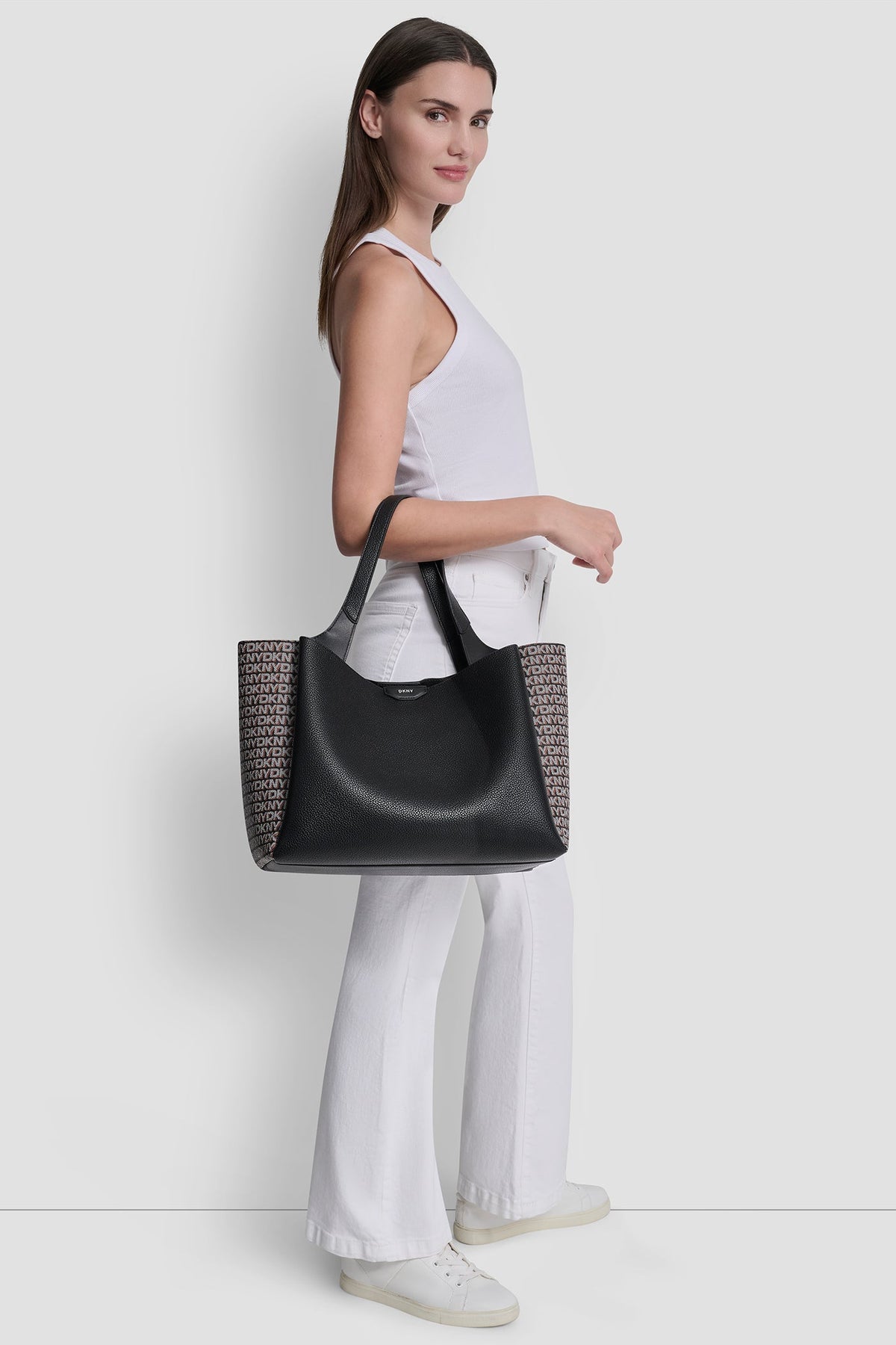 WILLA NEW YORK LOGO TOTE