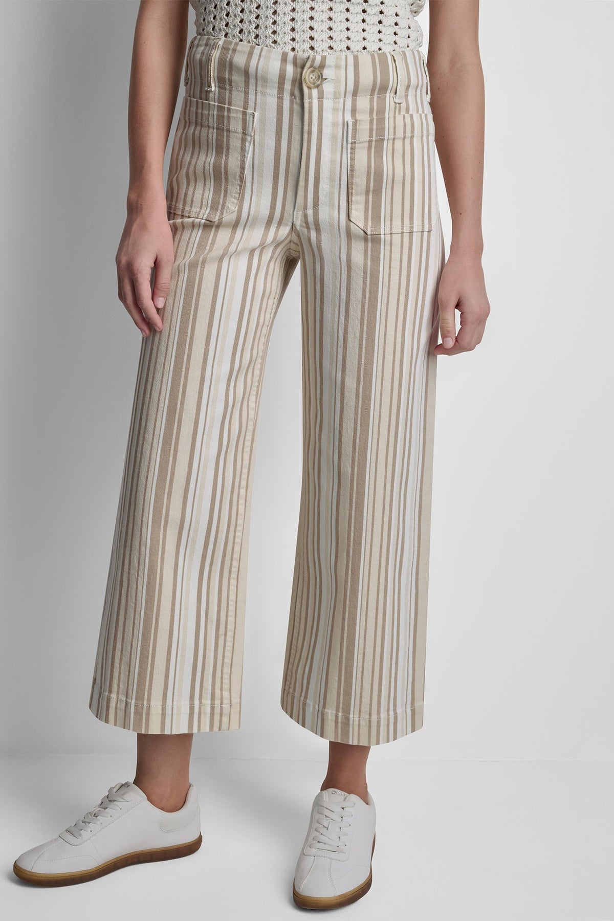 HIGH-RISE WIDE LEG WITH PATCH POCKETS