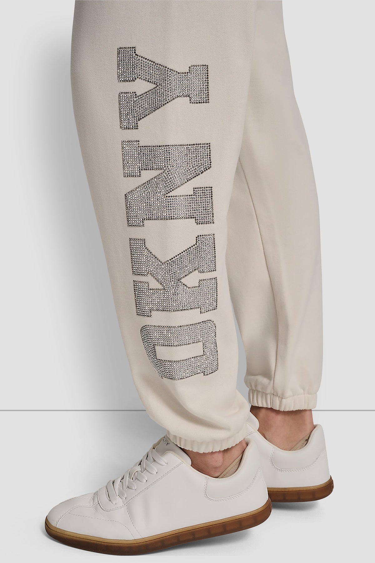 EXPLODED RHINESTONE VARISTY LOGO HIGH-RISE RELAXED