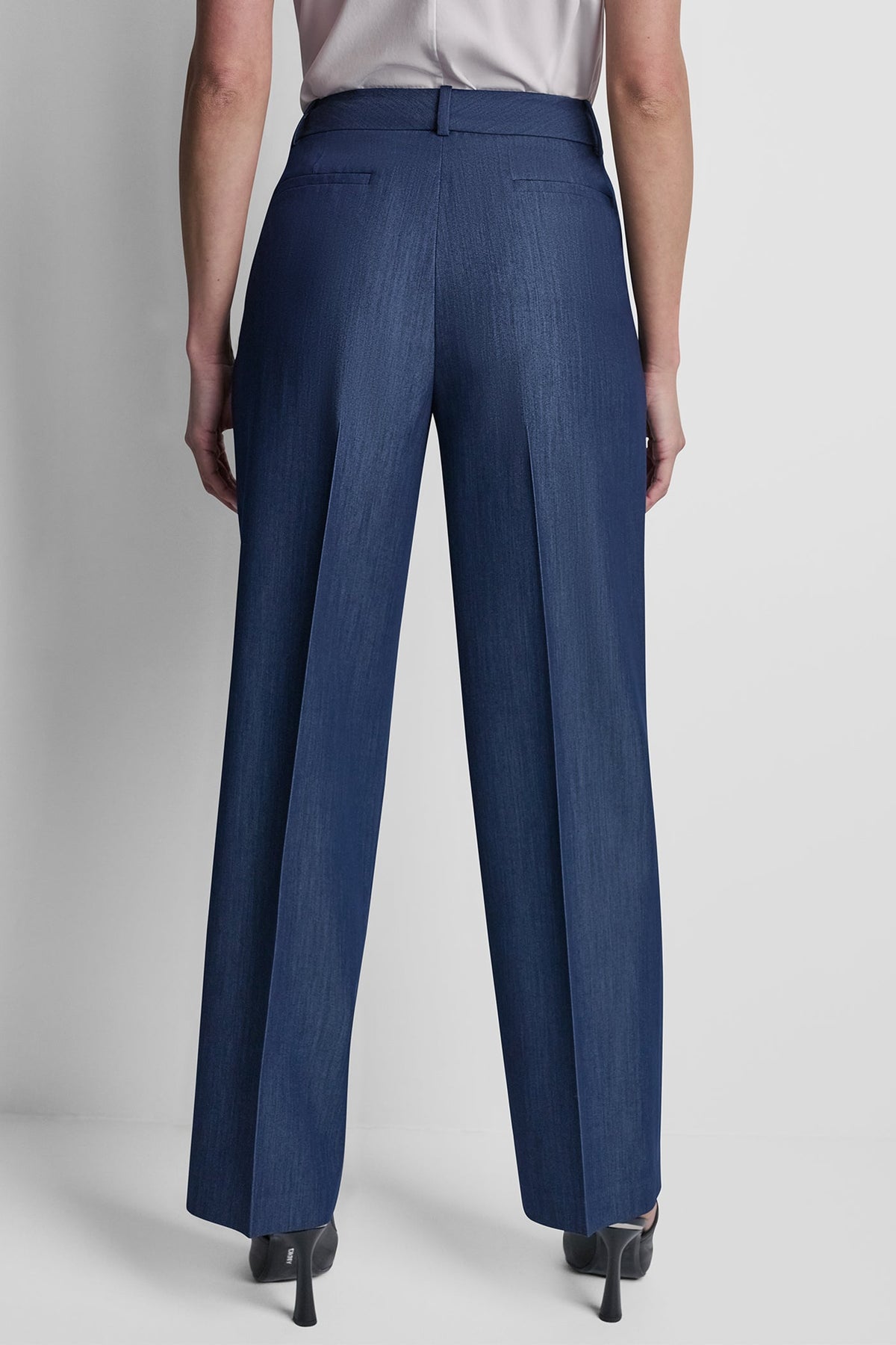 STRAIGHT LEG TROUSER
